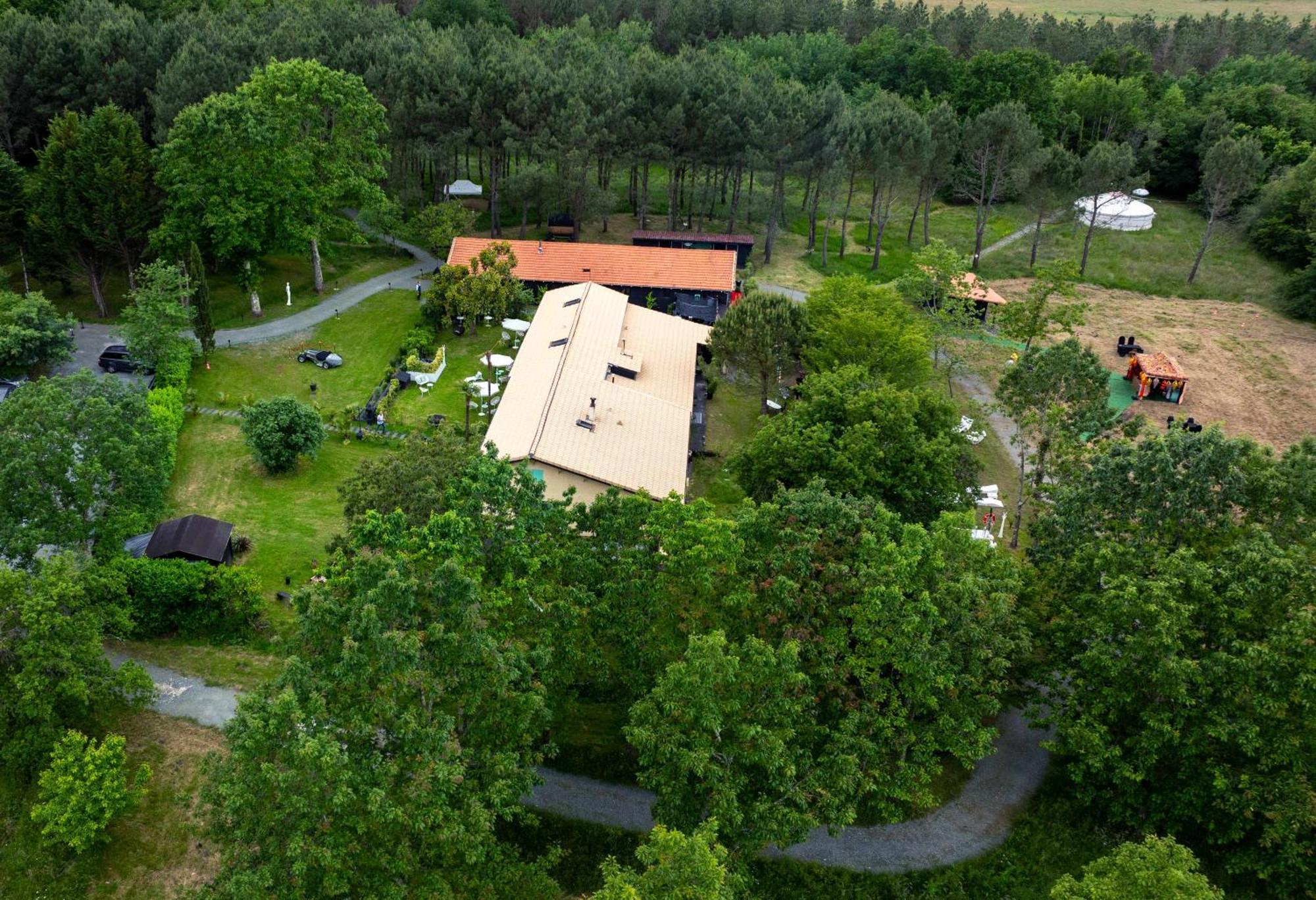 L Ost In Sensations -Hebergements Insolites Et Suites De Luxe Spa Sauna Piscine Foret Marcenais Exterior photo