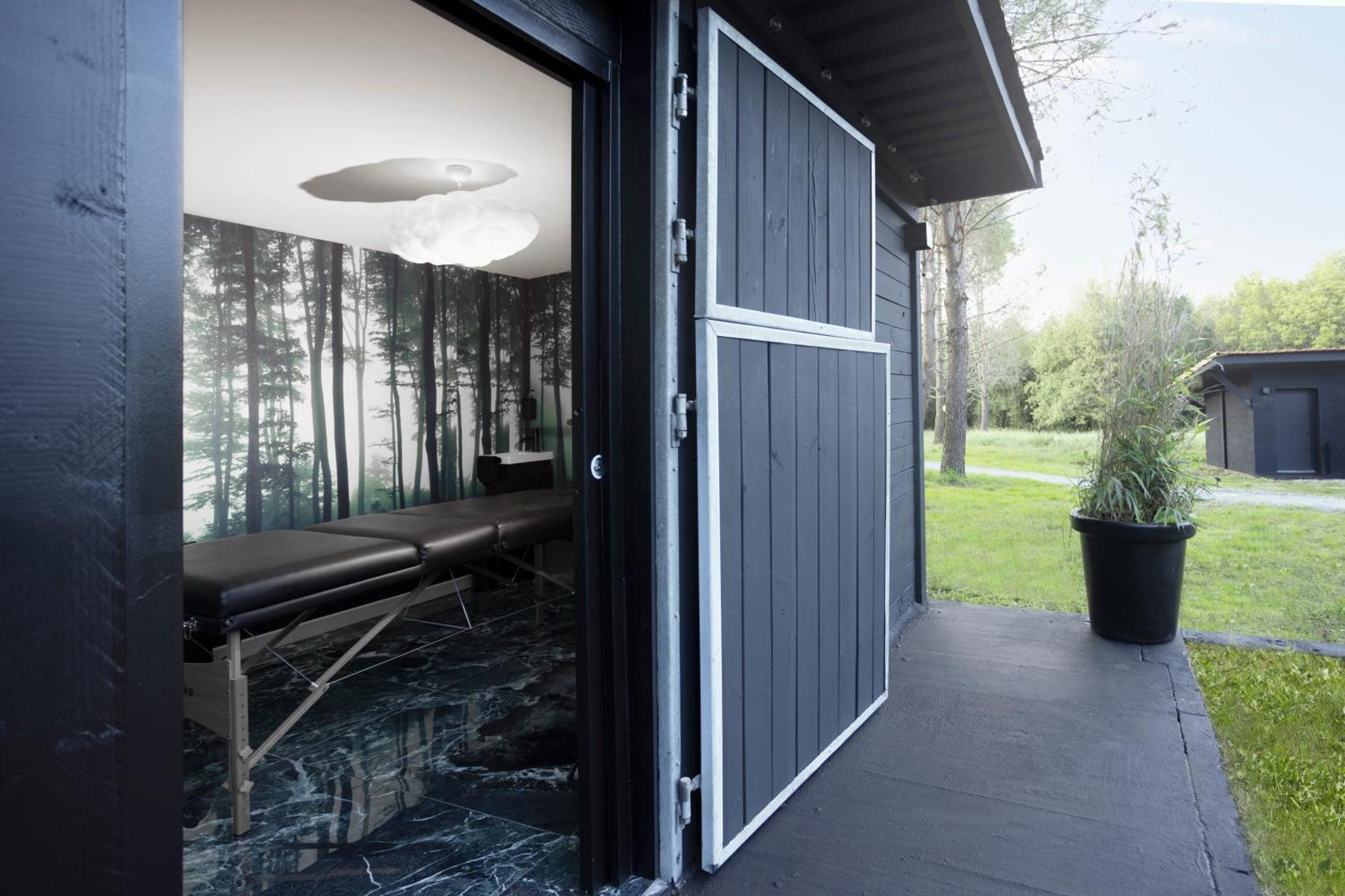L Ost In Sensations -Hebergements Insolites Et Suites De Luxe Spa Sauna Piscine Foret Marcenais Exterior photo