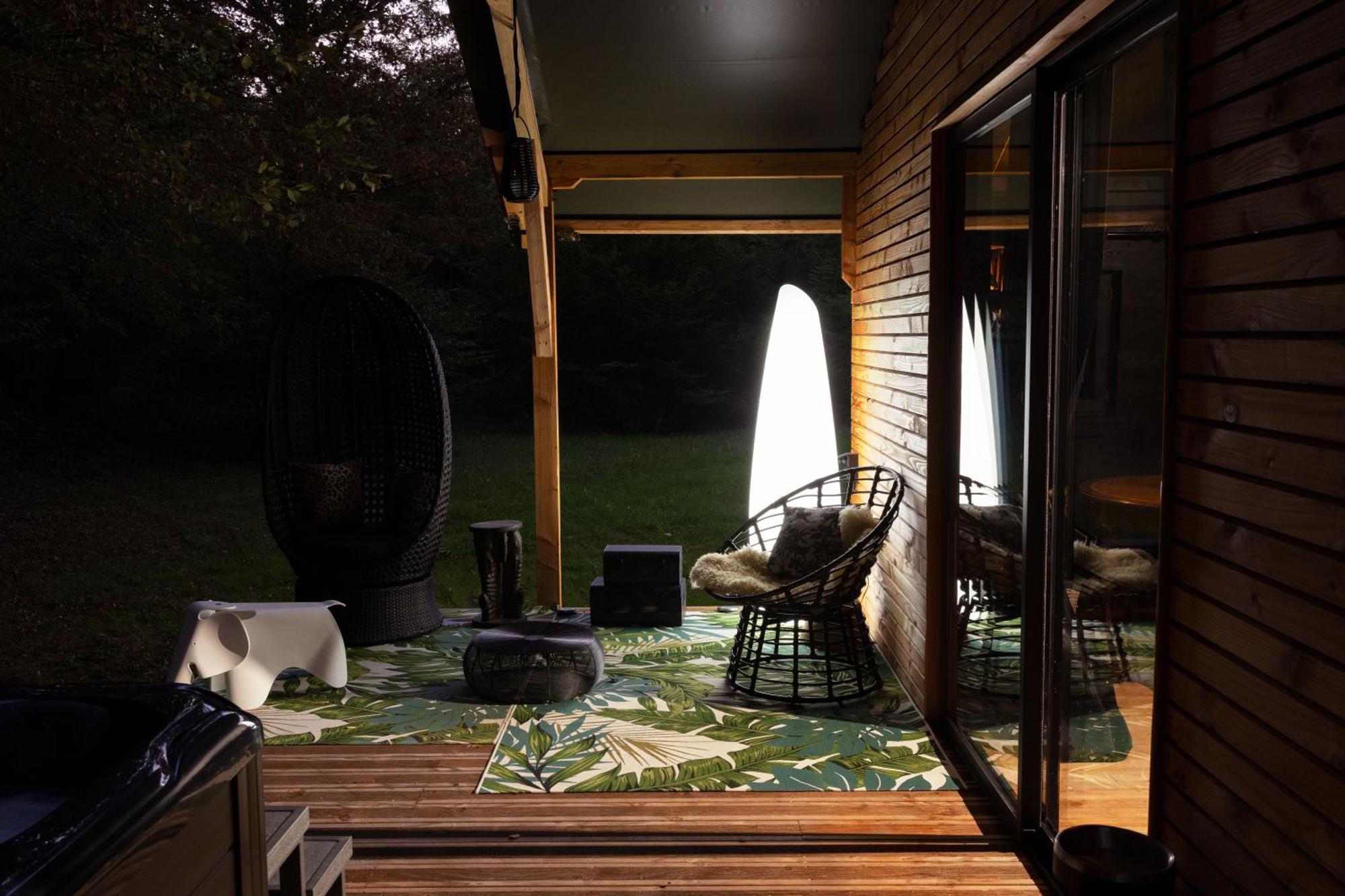L Ost In Sensations -Hebergements Insolites Et Suites De Luxe Spa Sauna Piscine Foret Marcenais Exterior photo